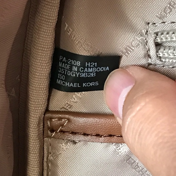 🌼Michael Kors backpack Set - Picture 8 of 16